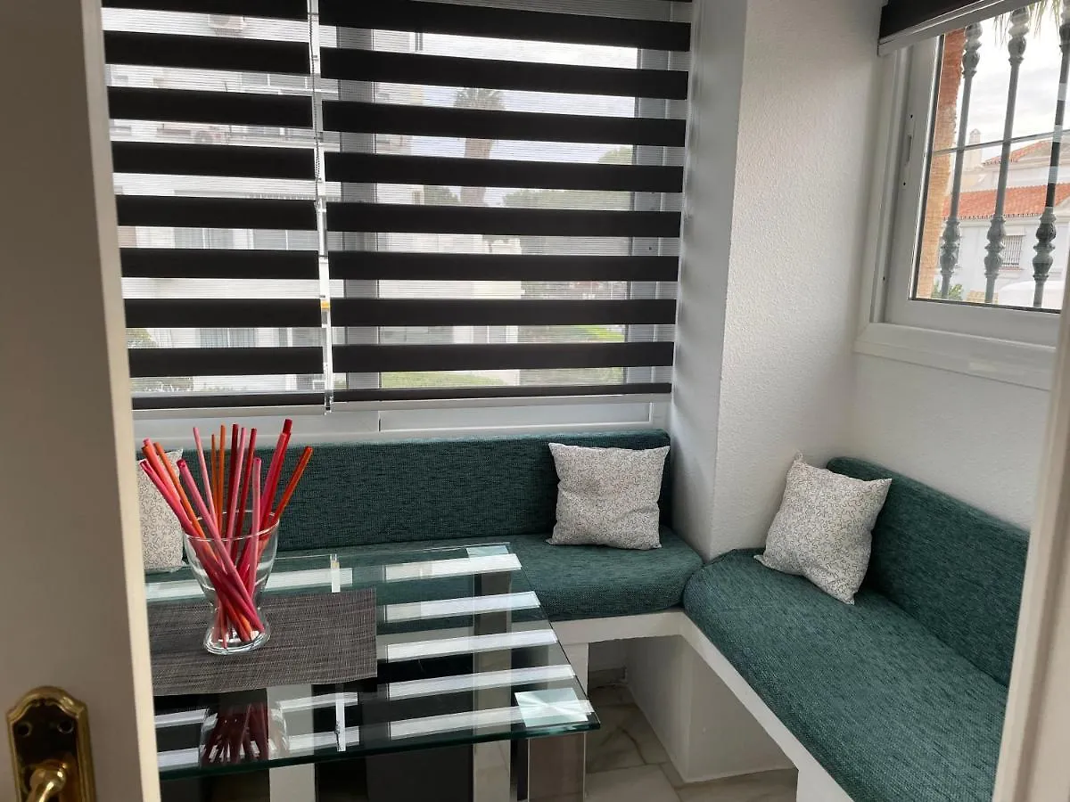 Apartamento En Torremolinos Con Piscina 0*,  إسبانيا