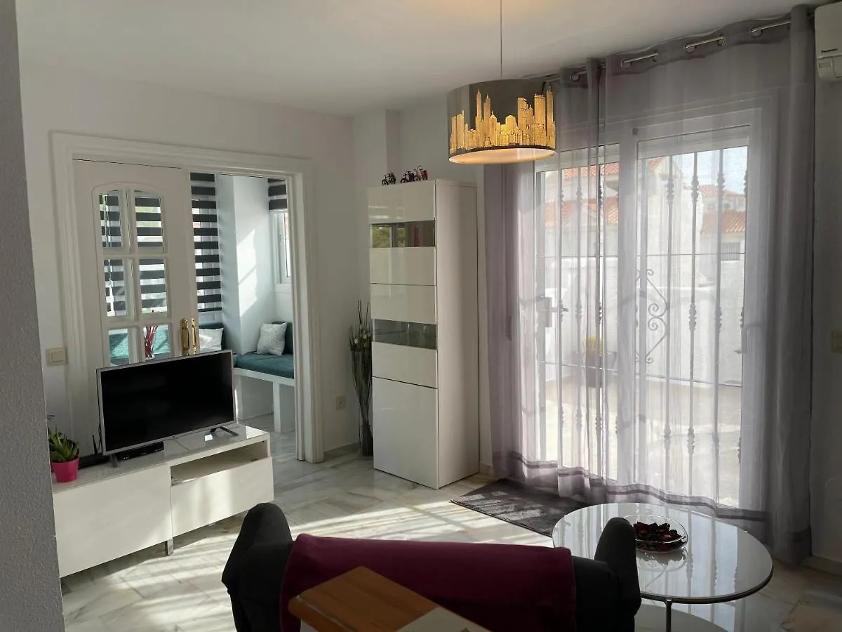 Apartamento En Torremolinos Con Piscina شقة